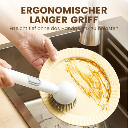 Bürstenkopf reinigt die Oberfläche eines Tellers